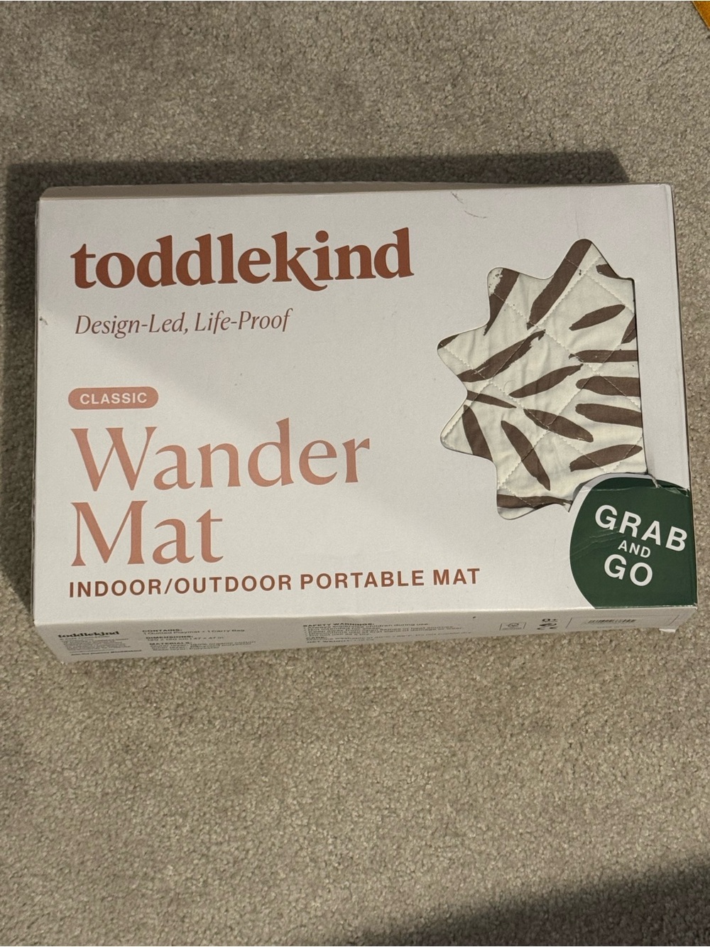 Classic Wander Mat - Brown Leaf Print